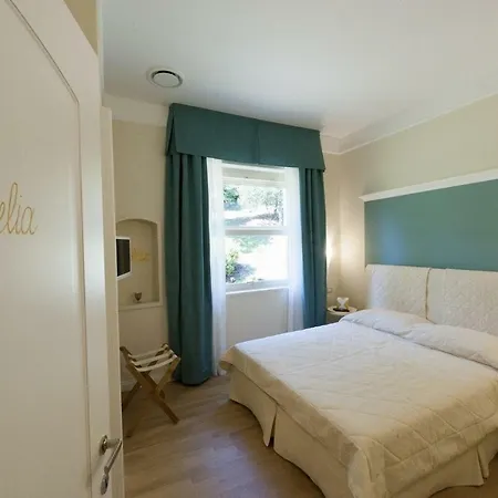 Sleeps 10 Air Con Wifi Willa Baveno