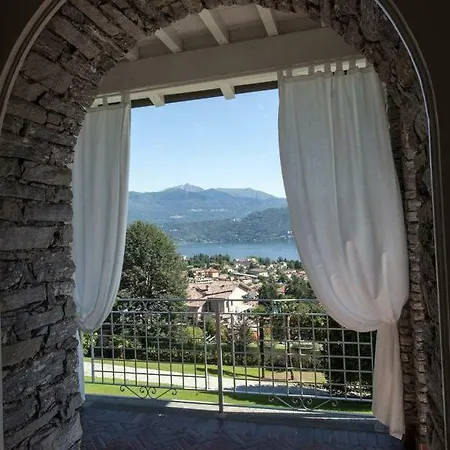 Willa Sleeps 10 Air Con Wifi Baveno